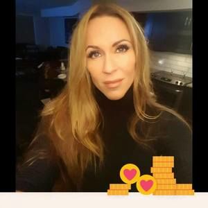 Meet your Posher, Deanna